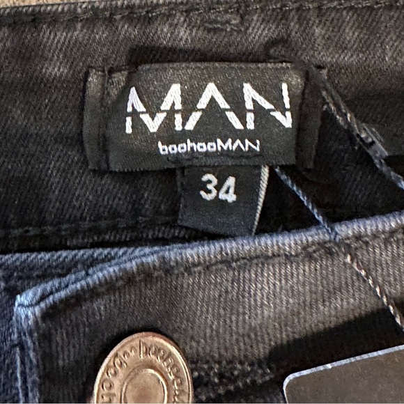 NWT Boohoo Man Tag Size 34 Men's Jeans Stretch Black Distressed w DOVES Design - Picture 5 of 16